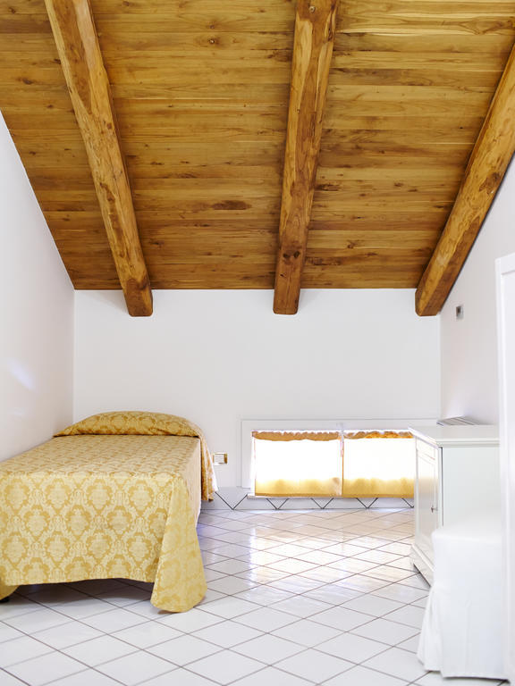 Palazzo Dogana Rooms أغروبولي الغرفة الصورة
