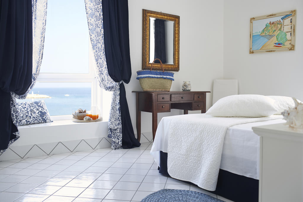 Palazzo Dogana Rooms أغروبولي الغرفة الصورة